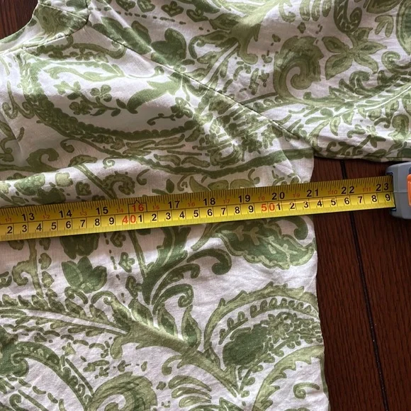 Nicole miller square neck linen blend paisley top. Beautiful and feminine. - Picture 7 of 8